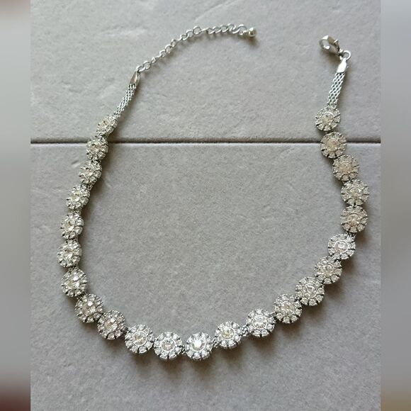 Macy's Cubic Zirconia silver flowers choker - Picture 1 of 10